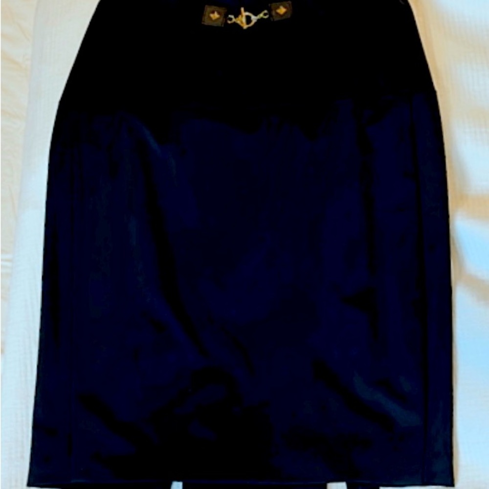 Doncaster elegant black straight skirt.